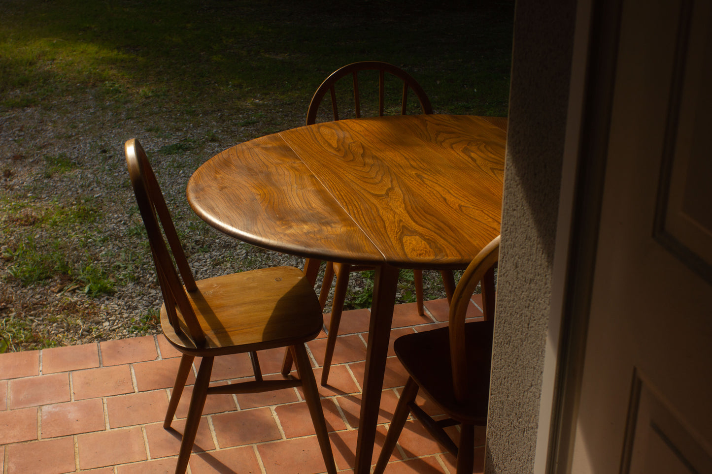 Table ronde à rabat Ercol, 1960