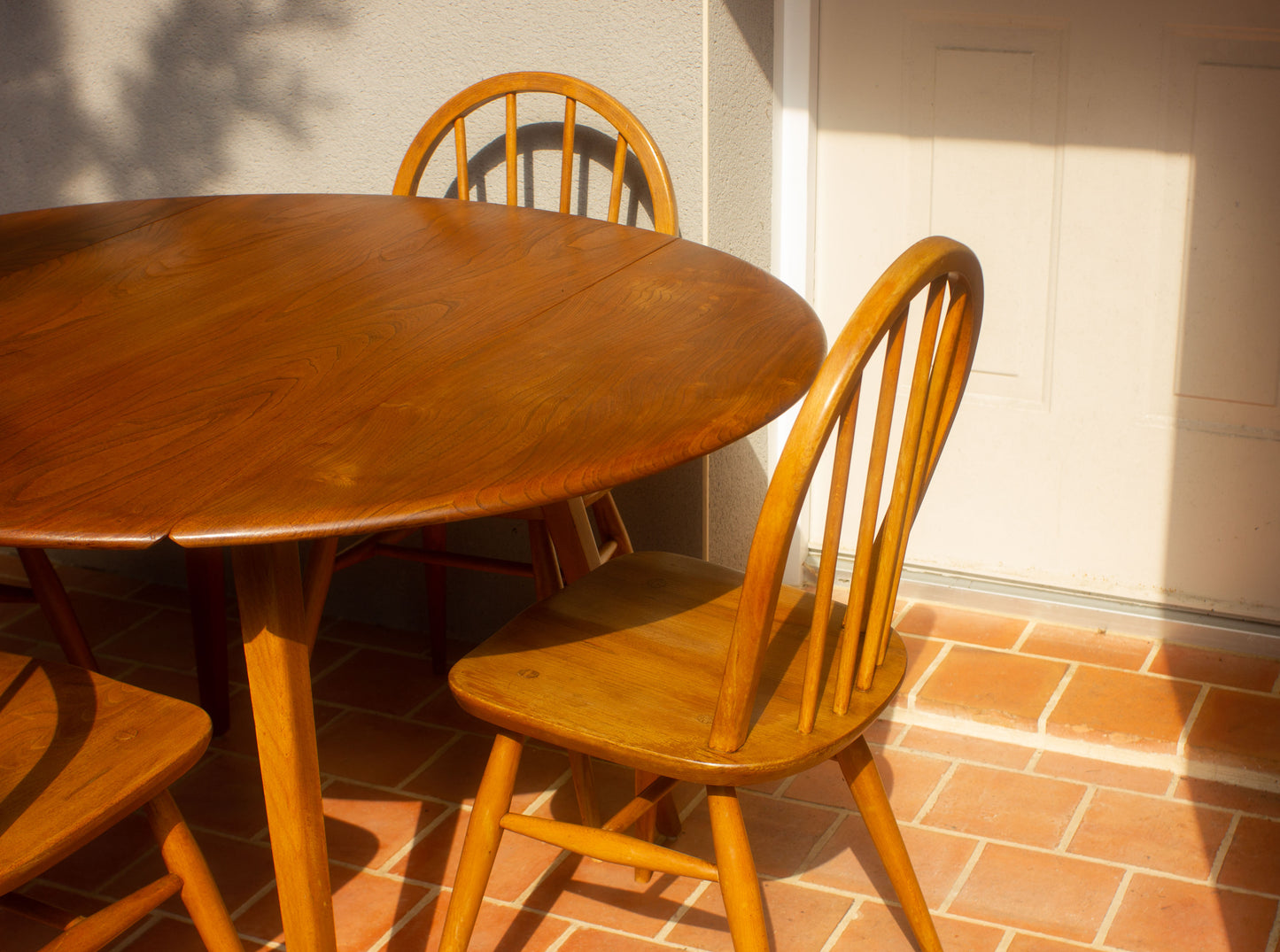 Table ronde à rabat Ercol, 1960