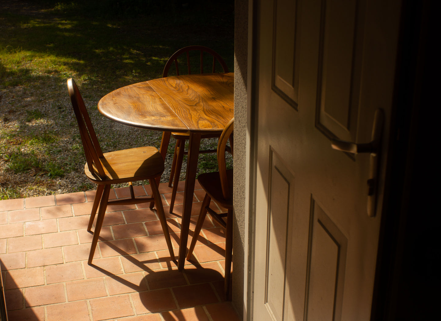 Table ronde à rabat Ercol, 1960