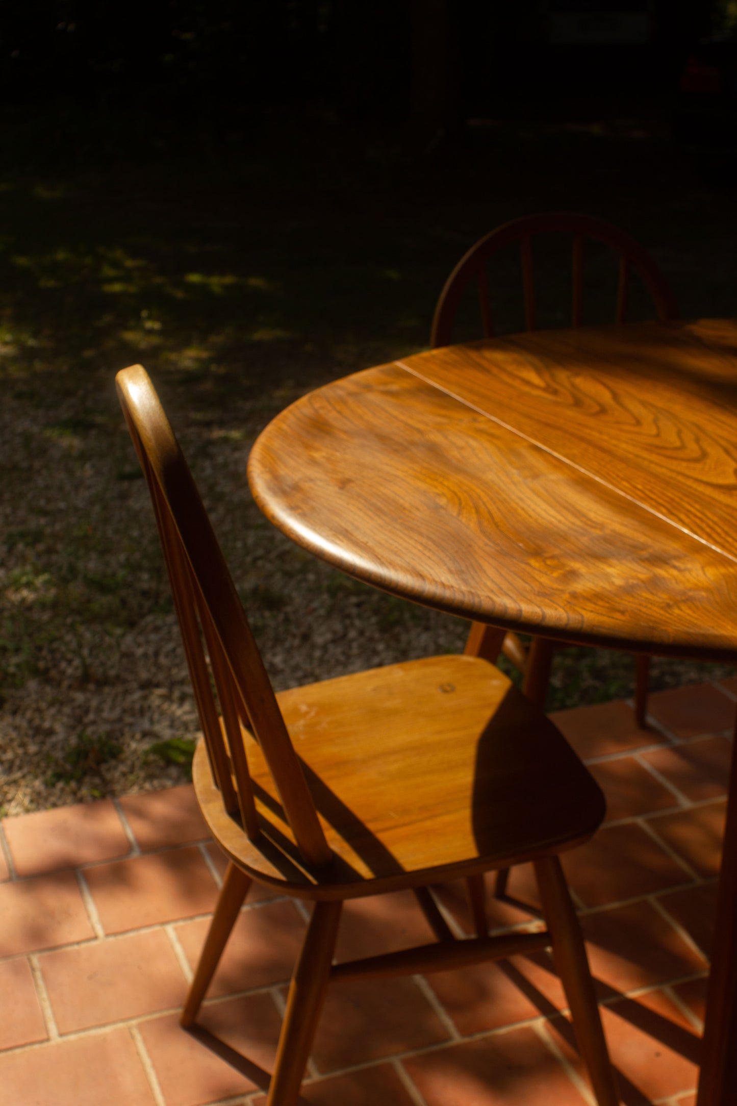 Table ronde à rabat Ercol, 1960