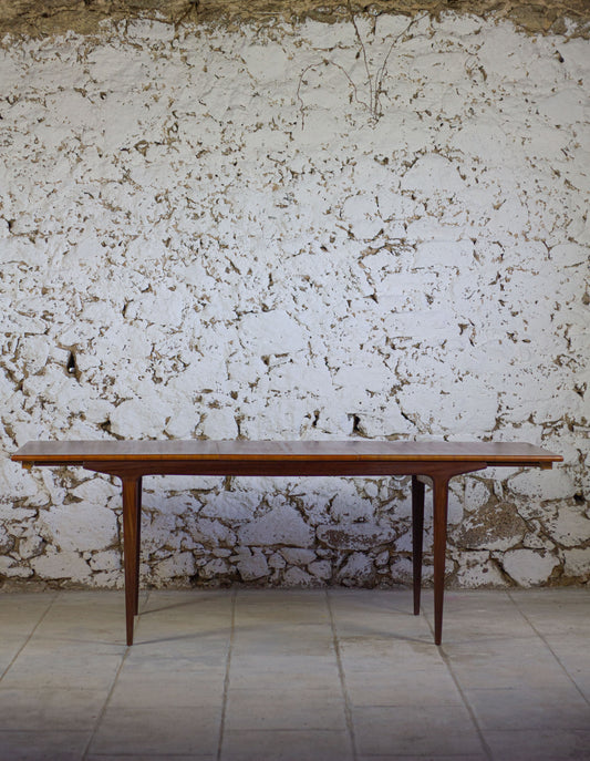 Table à manger scandinave en teck, NF, 1960