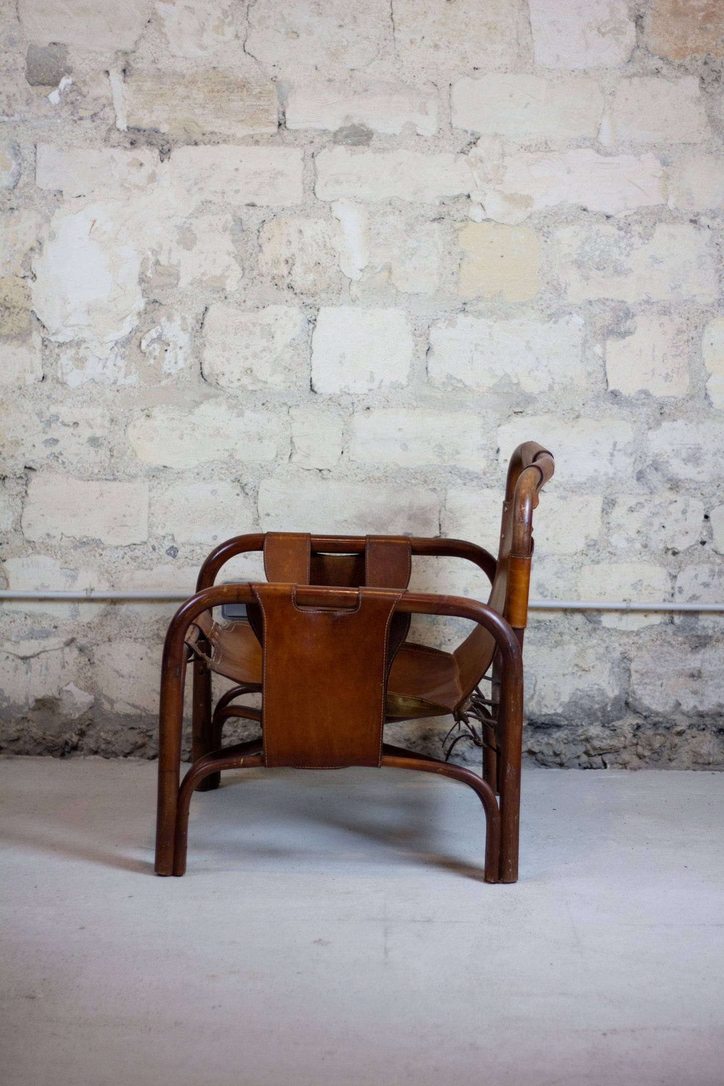 Fauteuil "safari" en cuir et bambou par Tito Agnoli, 1960