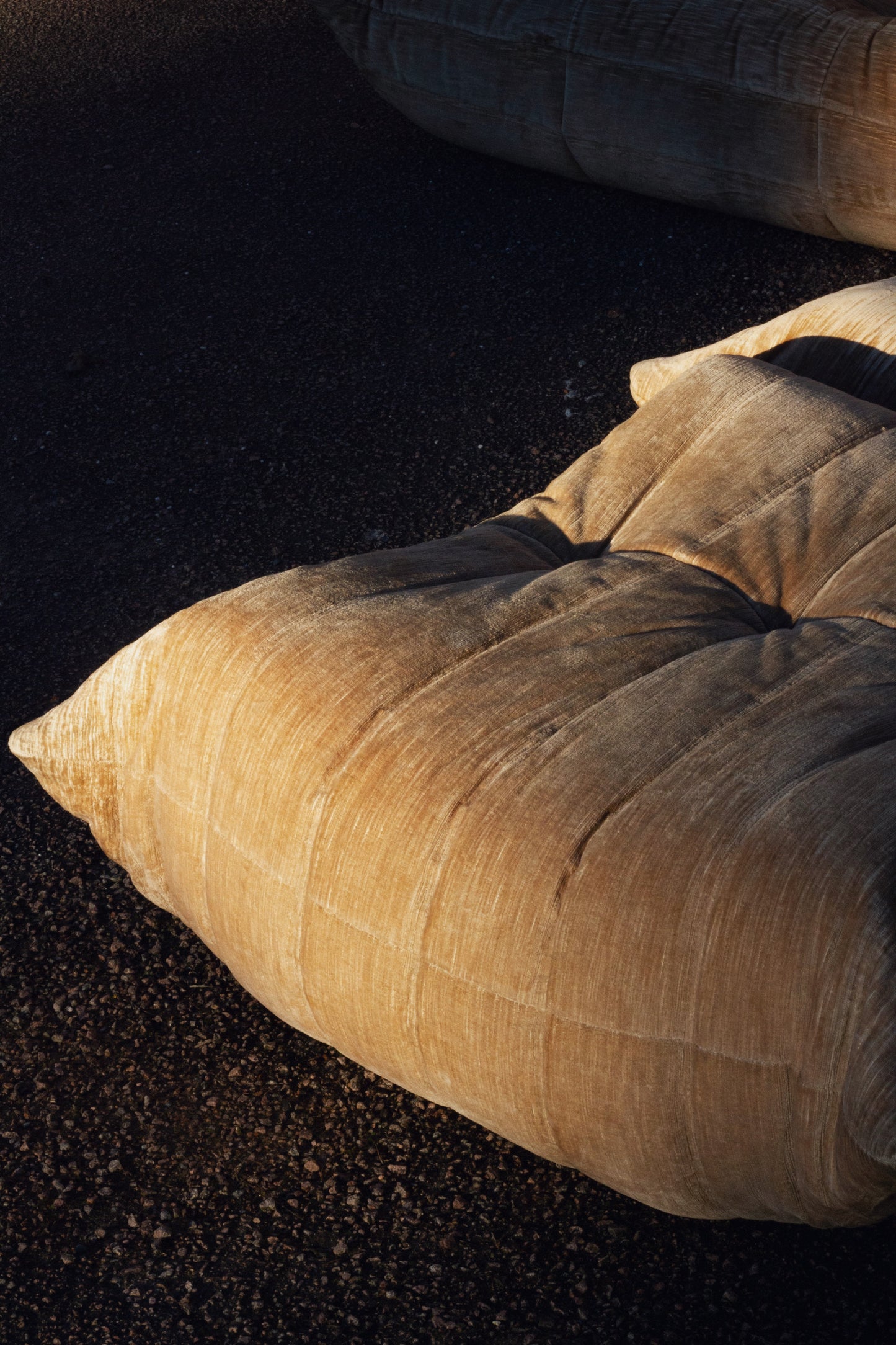 Ensemble de canapés Togo velours Michel Ducaroy "ligne brown", LIGNE ROSET, 1973