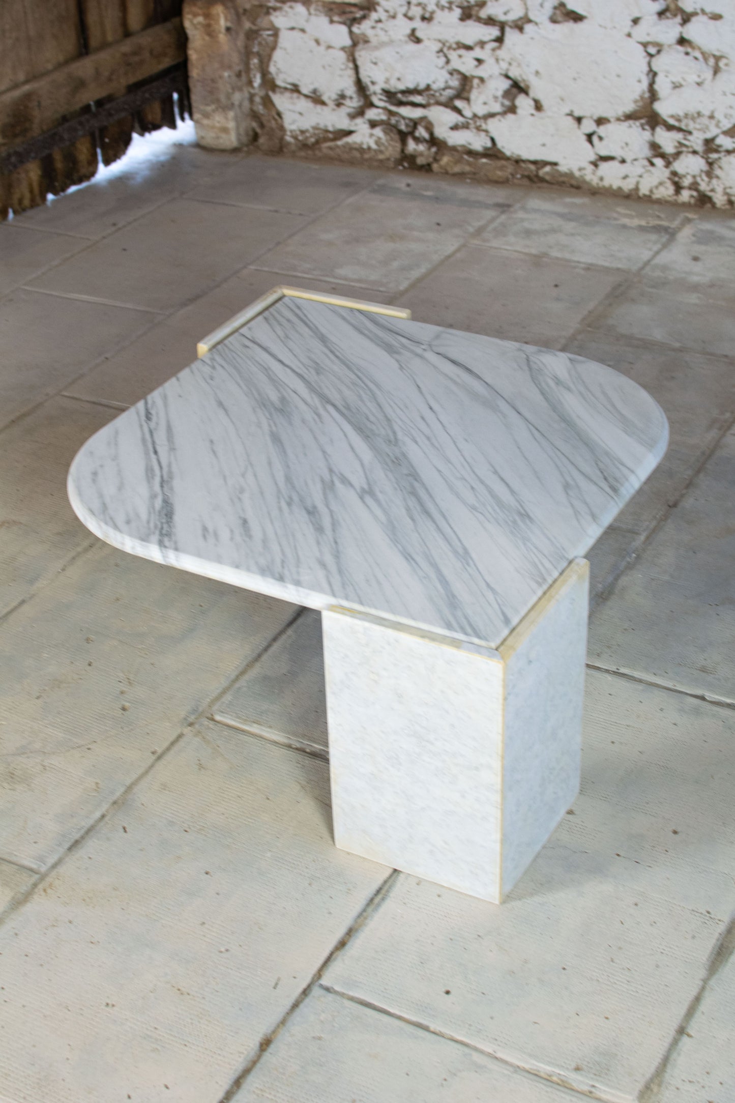 Table basse en marbre en forme d'oeil, 1970