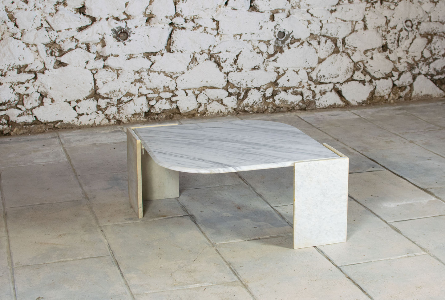 Table basse en marbre en forme d'oeil, 1970