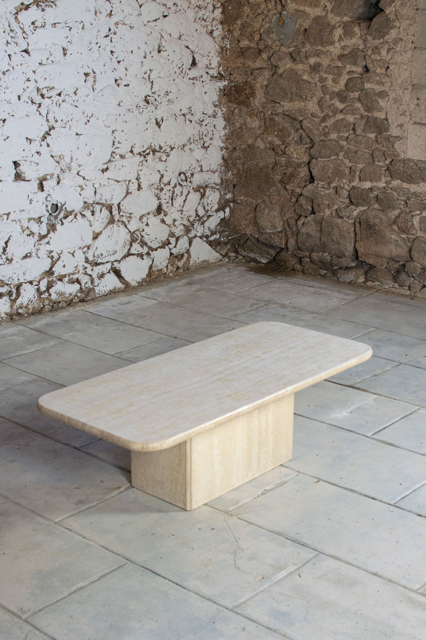 Table basse travertin italien, 1980